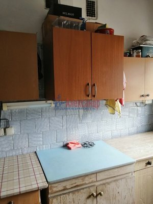 Продам 2-комн. в 36-комн. квартире, Решетникова ул, д. 17 корп. 2, Санкт-Петербург г