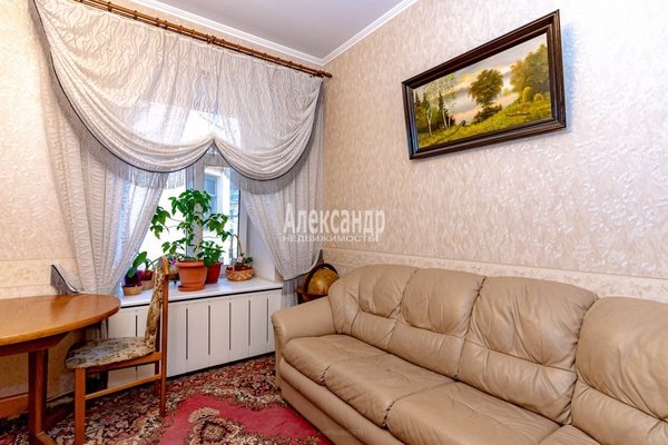 Продам многокомнатную квартиру, Садовая ул, д. 49, Санкт-Петербург г