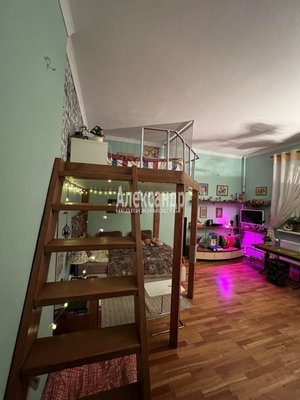 Продам трехкомнатную (3-комн.) квартиру, Мира ул, д. 16, Выборг г