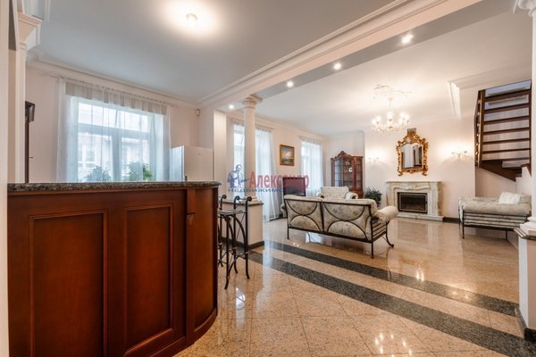 Продам многокомнатную квартиру, Дворцовая ул, д. 5, Пушкин г