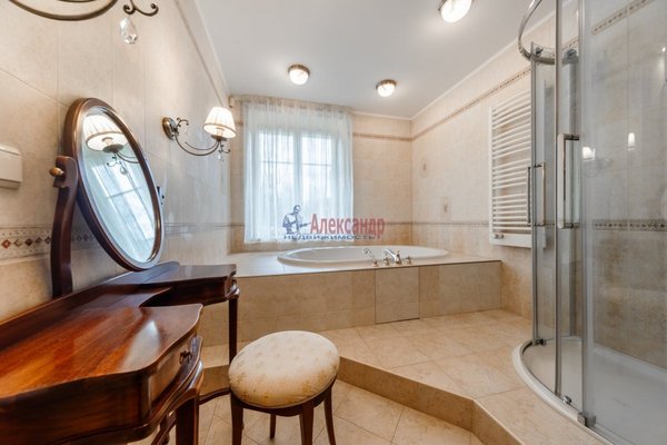 Продам многокомнатную квартиру, Дворцовая ул, д. 5, Пушкин г