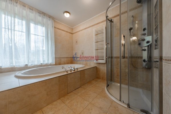 Продам многокомнатную квартиру, Дворцовая ул, д. 5, Пушкин г