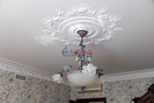 Продам многокомнатную квартиру, Дворцовая ул, д. 5, Пушкин г