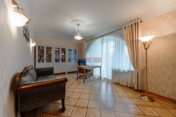 Продам многокомнатную квартиру, Дворцовая ул, д. 5, Пушкин г