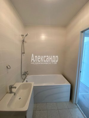 Продам однокомнатную (1-комн.) квартиру, Тихая ул, д. 3 корп. 1, Бугры п