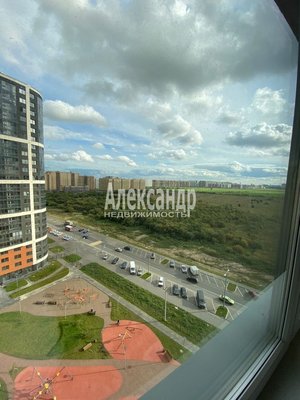Продам однокомнатную (1-комн.) квартиру, Тихая ул, д. 3 корп. 1, Бугры п