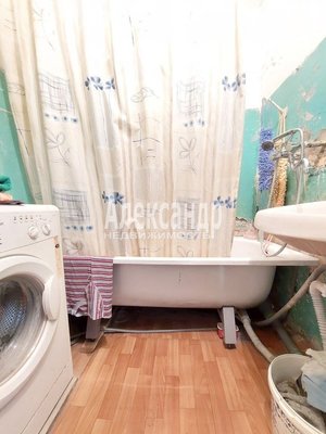 Продам двухкомнатную (2-комн.) квартиру, д. 12, Глажево п