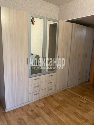 Продам двухкомнатную (2-комн.) квартиру, Ярослава Гашека ул, д. 4 корп. 1, Санкт-Петербург г