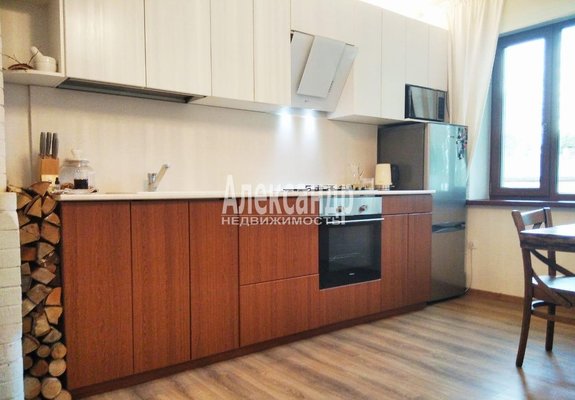 Продам двухкомнатную (2-комн.) квартиру, Малиновского ул, д. 10, Лахденпохья г