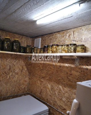 Продам двухкомнатную (2-комн.) квартиру, Малиновского ул, д. 10, Лахденпохья г