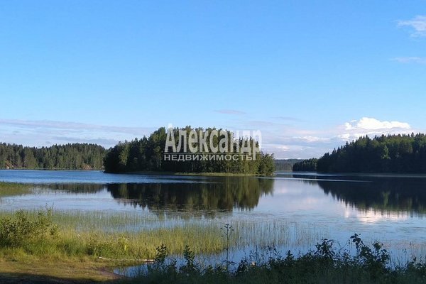 Продам двухкомнатную (2-комн.) квартиру, Малиновского ул, д. 10, Лахденпохья г