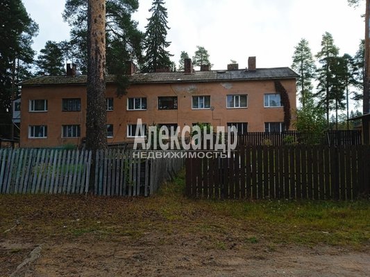 Продам двухкомнатную (2-комн.) квартиру, Малиновского ул, д. 10, Лахденпохья г