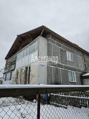 Продам трехкомнатную (3-комн.) квартиру, Центральная ул, д. 32, Ихала п