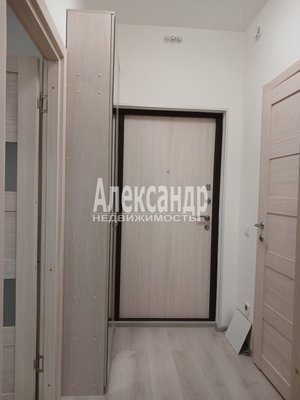 Продам однокомнатную (1-комн.) квартиру, Комендантский пр-кт, д. 66 корп. 3, Санкт-Петербург г