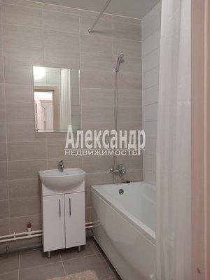 Продам однокомнатную (1-комн.) квартиру, Комендантский пр-кт, д. 66 корп. 3, Санкт-Петербург г