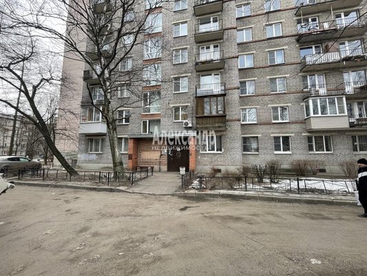 Продам двухкомнатную (2-комн.) квартиру, Ланское ш, д. 6, Санкт-Петербург г