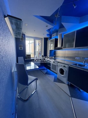 Продам однокомнатную (1-комн.) квартиру, Богатырский пр-кт, д. 51 корп. 1, Санкт-Петербург г