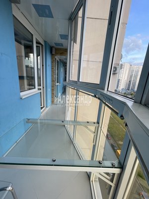 Продам однокомнатную (1-комн.) квартиру, Богатырский пр-кт, д. 51 корп. 1, Санкт-Петербург г