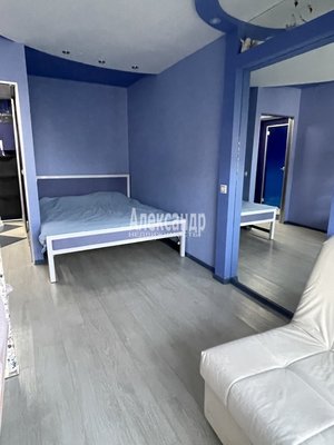 Продам однокомнатную (1-комн.) квартиру, Богатырский пр-кт, д. 51 корп. 1, Санкт-Петербург г