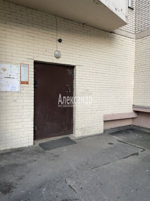 Продам однокомнатную (1-комн.) квартиру, Богатырский пр-кт, д. 51 корп. 1, Санкт-Петербург г