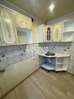 Продам однокомнатную (1-комн.) квартиру, Славы пр-кт, д. 26 корп. 1, Санкт-Петербург г