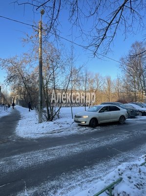 Продам однокомнатную (1-комн.) квартиру, Славы пр-кт, д. 26 корп. 1, Санкт-Петербург г