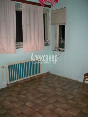 Продам трехкомнатную (3-комн.) квартиру, Кустодиева ул, д. 10 корп. 1, Санкт-Петербург г