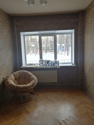 Продам двухкомнатную (2-комн.) квартиру, Стачек пр-кт, д. 92 корп. 1, Санкт-Петербург г