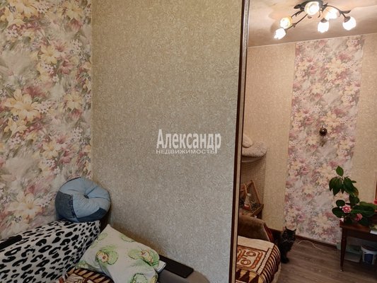Продам трехкомнатную (3-комн.) квартиру, Победы ул, д. 36 корп. 1, Ломоносов г
