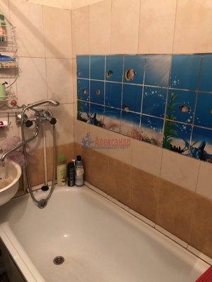 Продам многокомнатную квартиру, Бурцева ул, д. 3, Санкт-Петербург г