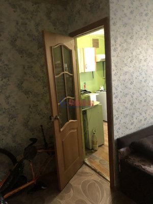 Продам многокомнатную квартиру, Бурцева ул, д. 3, Санкт-Петербург г