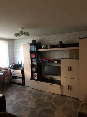 Продам многокомнатную квартиру, Бурцева ул, д. 3, Санкт-Петербург г