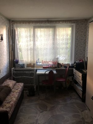 Продам многокомнатную квартиру, Бурцева ул, д. 3, Санкт-Петербург г