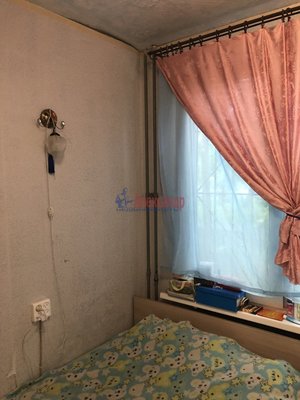Продам многокомнатную квартиру, Бурцева ул, д. 3, Санкт-Петербург г