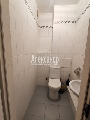 Продам двухкомнатную (2-комн.) квартиру, Бадаева ул, д. 14 корп. 1, Санкт-Петербург г