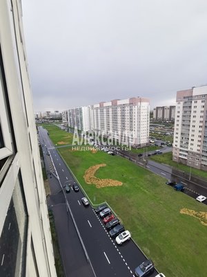 Продам двухкомнатную (2-комн.) квартиру, Бадаева ул, д. 14 корп. 1, Санкт-Петербург г