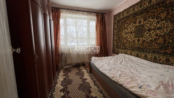 Продам трехкомнатную (3-комн.) квартиру, Гарькавого ул, д. 16, Светогорск г