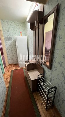 Продам трехкомнатную (3-комн.) квартиру, Гарькавого ул, д. 16, Светогорск г