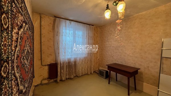 Продам трехкомнатную (3-комн.) квартиру, Лесная ул, д. 11, Светогорск г