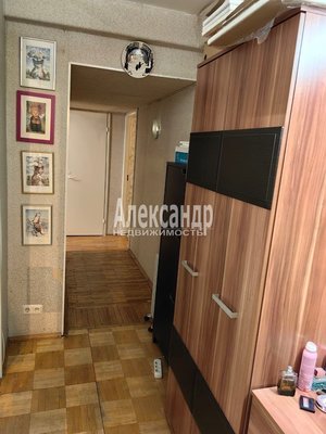 Продам двухкомнатную (2-комн.) квартиру, Центральная ул, д. 4 корп. 2, Сертолово г