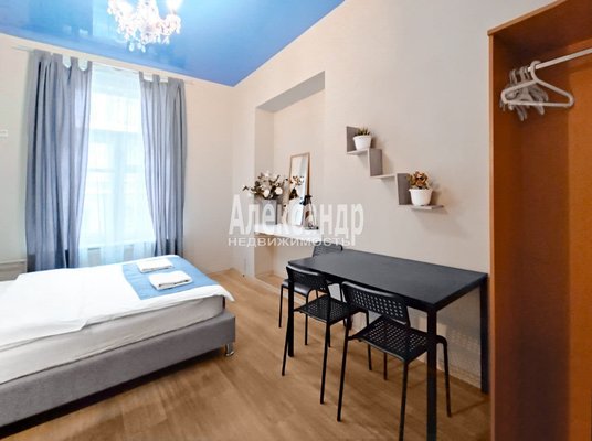 Продам коммерческое помещение 227,4 м2, Вознесенский пр-кт, д. 41, Санкт-Петербург г