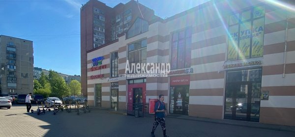 Сдам коммерческое помещение 16,6 м2, Ударников пр-кт, 47, Санкт-Петербург г