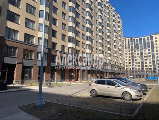 Сдам коммерческое помещение 70,8 м2, Малая Бухарестская ул, д. 12, Санкт-Петербург г