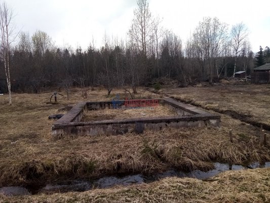 Продам участок 6 соток, Садоводство, Лазо ул, д. СНТ `Экспресс`, Волхов г, 120 км от города
