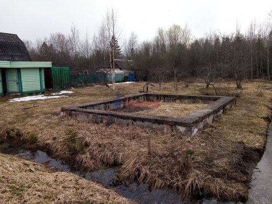 Продам участок 6 соток, Садоводство, Лазо ул, д. СНТ `Экспресс`, Волхов г, 120 км от города