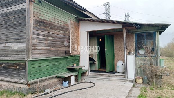 Продам дом, Вокзальная ул, д. 10, Возрождение п. ж/д ст., 150 км от города