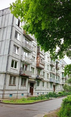 Продам комнату в 4-комн. квартире, Заречная ул, 6, Сертолово г