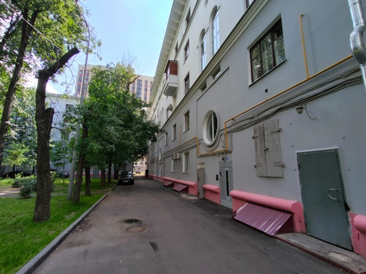 Продам трехкомнатную (3-комн.) квартиру, Люблинская ул, 107/10, Москва г