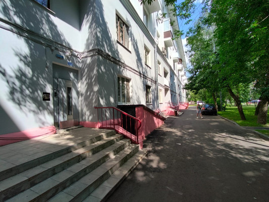 Продам трехкомнатную (3-комн.) квартиру, Люблинская ул, 107/10, Москва г