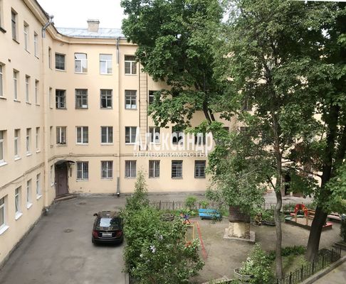 Продам двухкомнатную (2-комн.) квартиру, Садовая ул, д. 49, Санкт-Петербург г